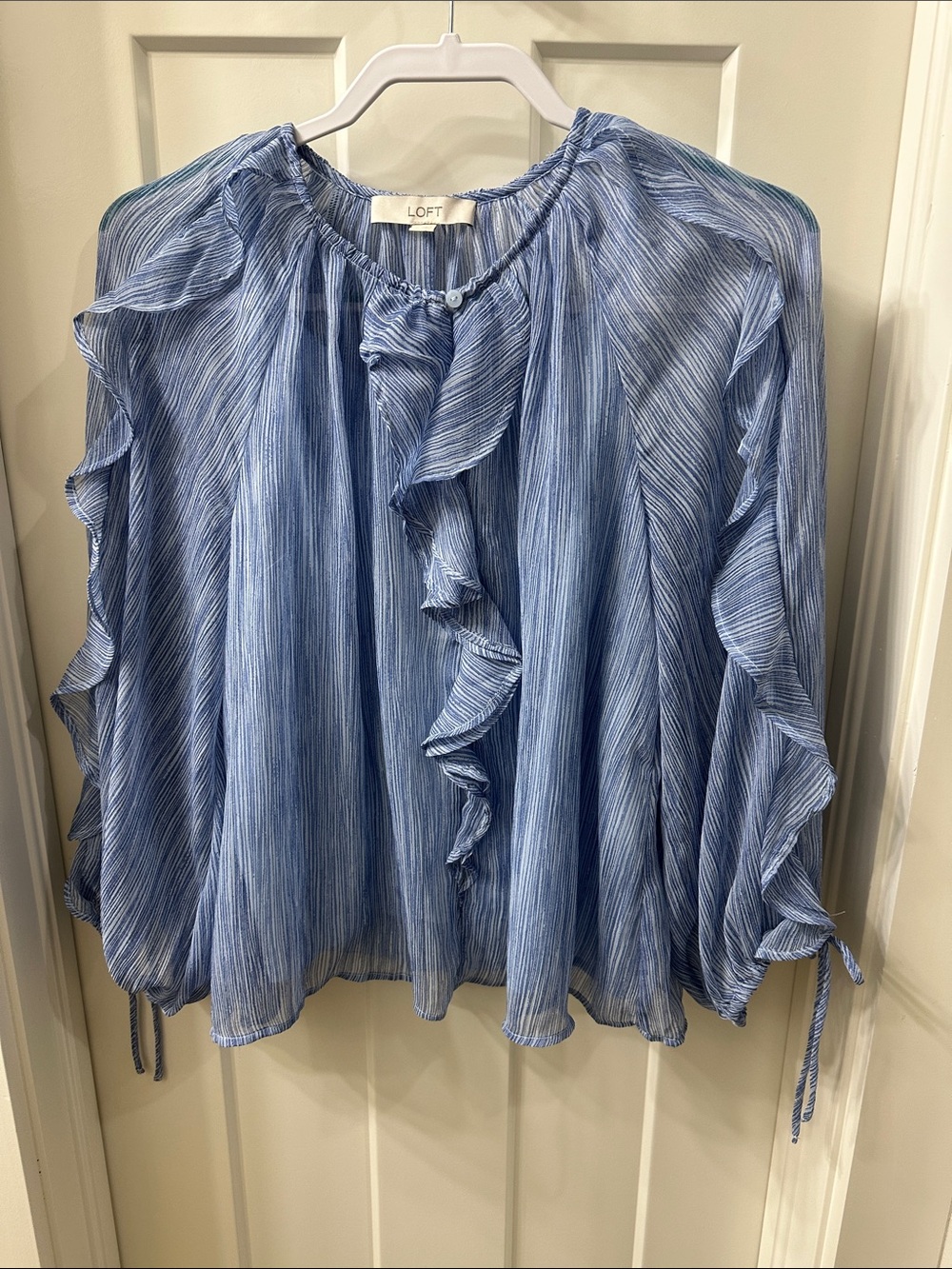 LOFT Blue Ruffle-Front Long Sleeve Blouse L